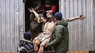 Ucraina: Leopoli mette in salvo arte, al sicuro Cristo Salvatore