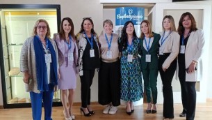 Nella foto da sx: Rosa Gentile, Roberta Gagliardi, Rosi Pantano, Giuliana Furrer. Giada Falcone, Elisabetta Bretelli, Martina Sicilia, Daniela Biolatto