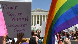 Aborto Usa, proteste in tutta l'America contro sentenza Corte Suprema