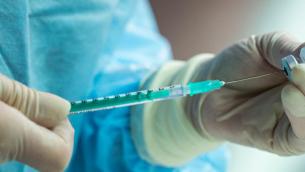 AstraZeneca-Pfizer, da mix vaccini potente risposta: studio su Nature