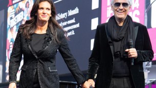 Beautiful, per la soap cameo d'eccezione di Andrea Bocelli
