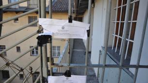 Bimba caduta dal balcone a Torino, il 32enne fermato: "Incidente durante gioco"