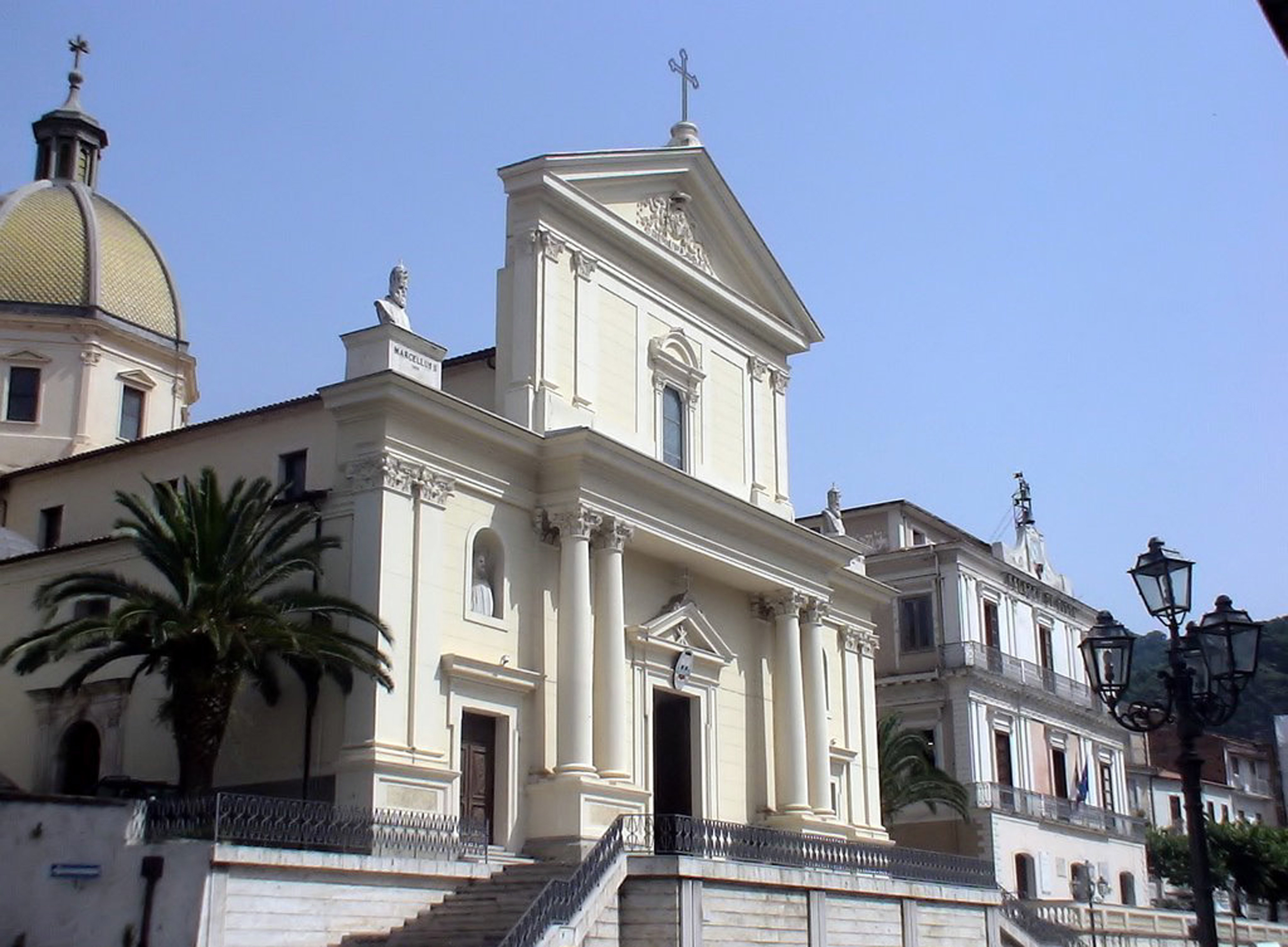 La Cattedrale di Lamezia Terme, dedicata ai SS. Pietro e Paolo