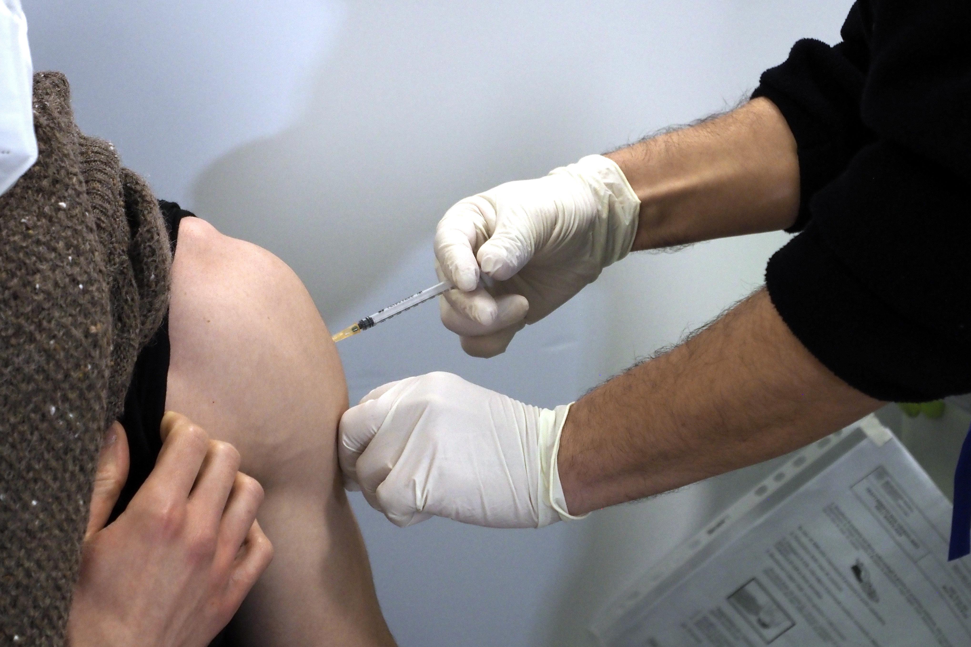 Covid, "anticorpi in 98,2% sanitari vaccinati": lo studio del Niguarda