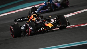 F1 Gp Abu Dhabi, Verstappen vince ultimo atto: secondo Leclerc