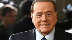 FI, Berlusconi: "'Restyling' ma senza mortificare nessuno"