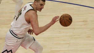 Finali Nba, Denver vince a Miami: Nuggets avanti 2-1