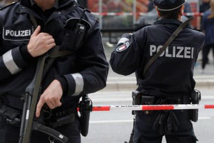 Germania, attacco con coltello sul treno: 2 morti