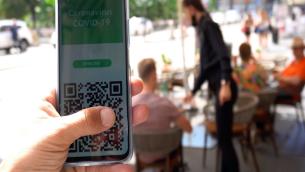 Green pass, Regioni: uso per grandi eventi, discoteche e fiere