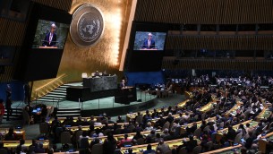 Guterres: "Democrazia in pericolo, autoritarismo avanza"