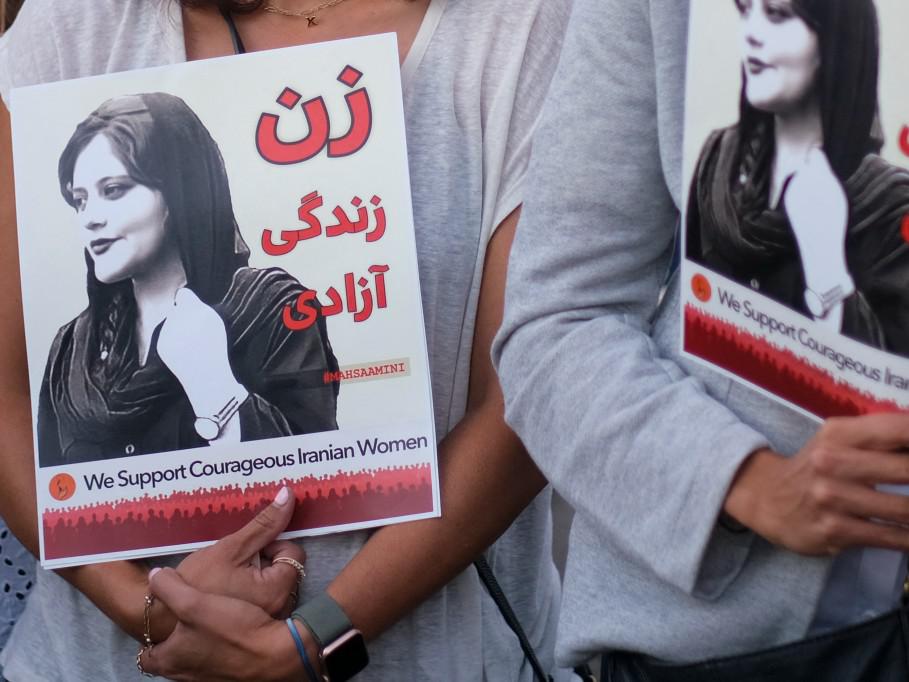 Iran, morte Mahsa e repressione proteste: Italia e 5 Paesi Ue per sanzioni
