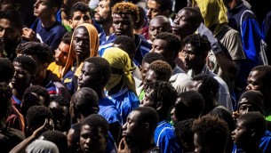 Migranti, gli ultimi sbarchi a Lampedusa: 13