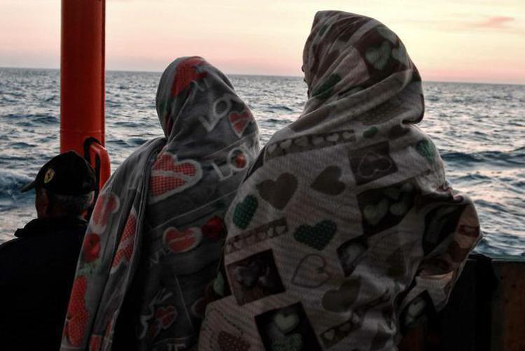 Migranti, niente sbarchi nella notte a Lampedusa: hotspot vuoto