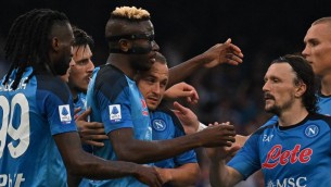 Napoli-Sampdoria 2-0, gol di Osimhen e Simeone per festa scudetto