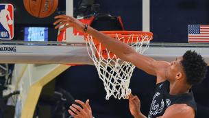 Nba, Milwaukee vince gara 5: titolo ad un passo