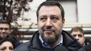 Open Arms, Salvini: "Richard Gere testimone? Risponderemo con Lino Banfi..