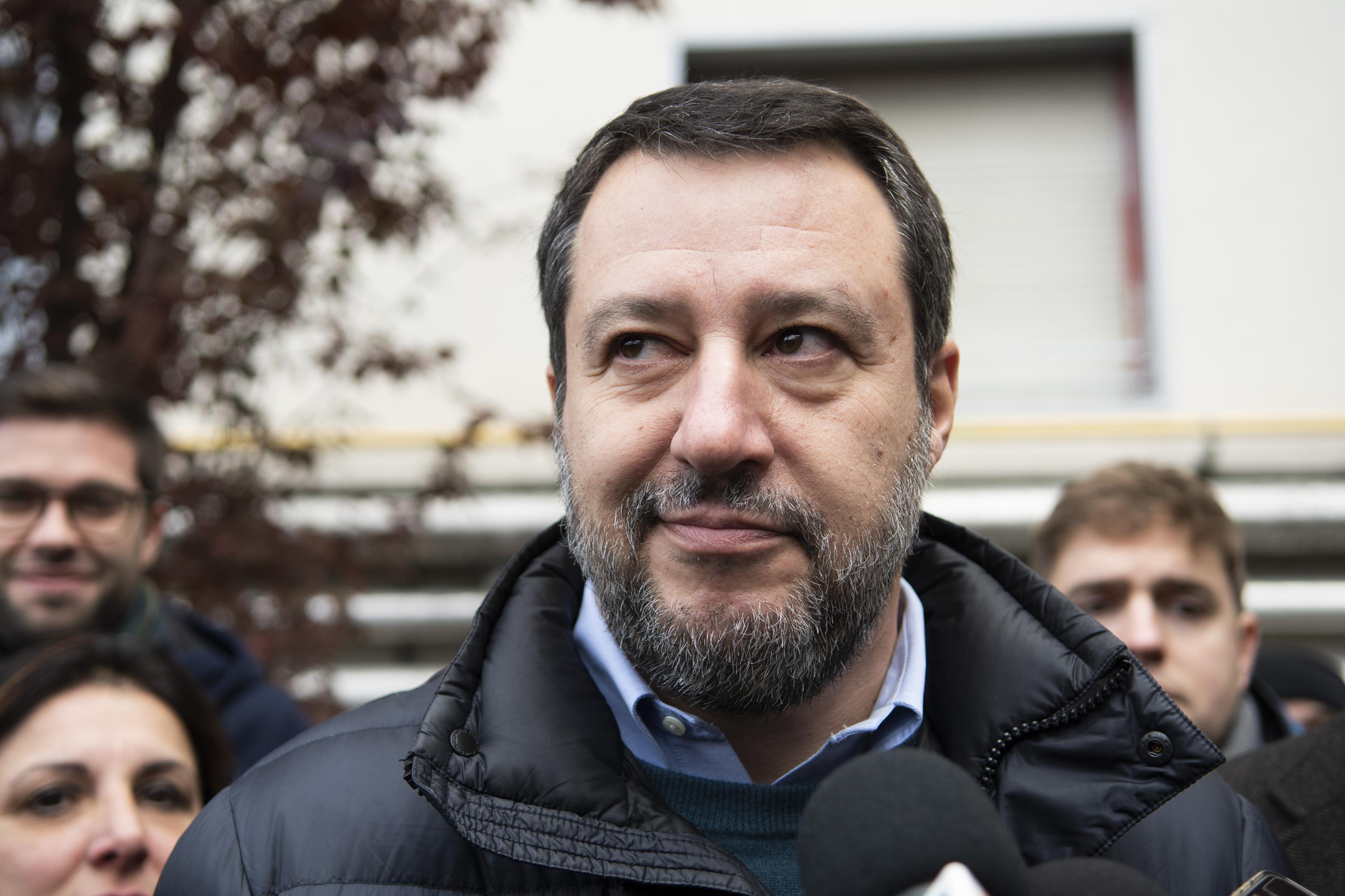 Open Arms, Salvini: "Richard Gere testimone? Risponderemo con Lino Banfi..