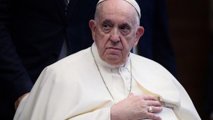 Papa: "Essere omosessuali non è un crimine"