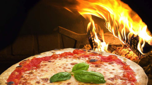 pizza-napoletana-forno-a-legna
