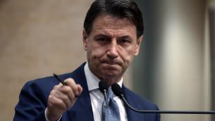 Reddito cittadinanza, Conte: "Giù le mani, chiesta posizione a Draghi"