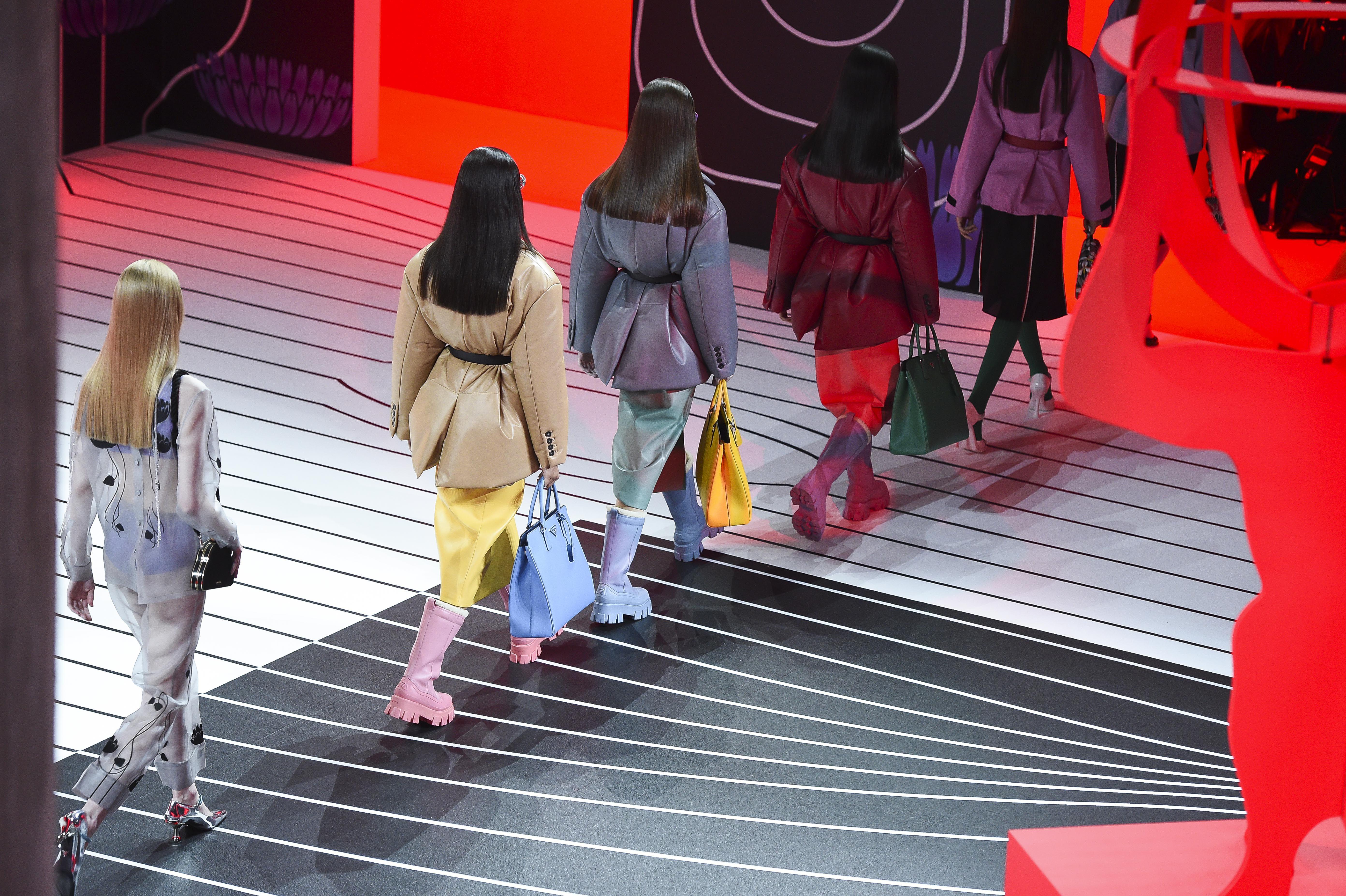 Riparte risiko moda: da Prada ad Armani, i big che resistono alle mani estere