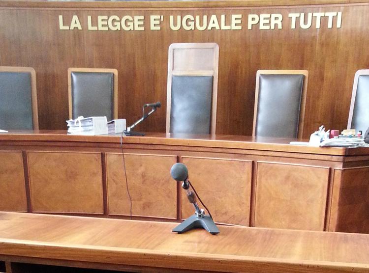 Roma, turiste belghe travolte e uccise su A24: 'pirata' a processo
