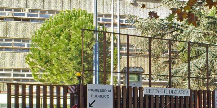 Roma, violenza sessuale all'ex e stalking: condannato a 6 anni praticante avvocato