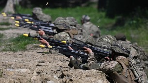 Ucraina, 007 Gb: "Kiev sfonda prima linea difesa Russia"