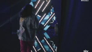 X Factor 2023, Maria conquista giudici e pubblico con la sua energia - Video