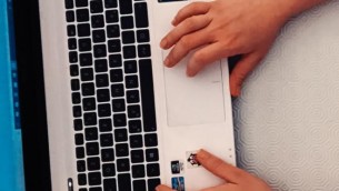 Zangrillo: "Finita pandemia, non c'è più urgenza smart working per genitori"
