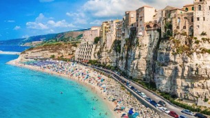 002-tropea-t