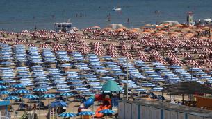 2 giugno, oltre 14 milioni i turisti per il ponte: tutto esaurito al mare
