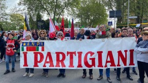 25 aprile, a Roma il corteo Anpi: circa 1300 i manifestanti