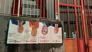 25 aprile, foto capovolte Meloni e La Russa su manifesti a Napoli