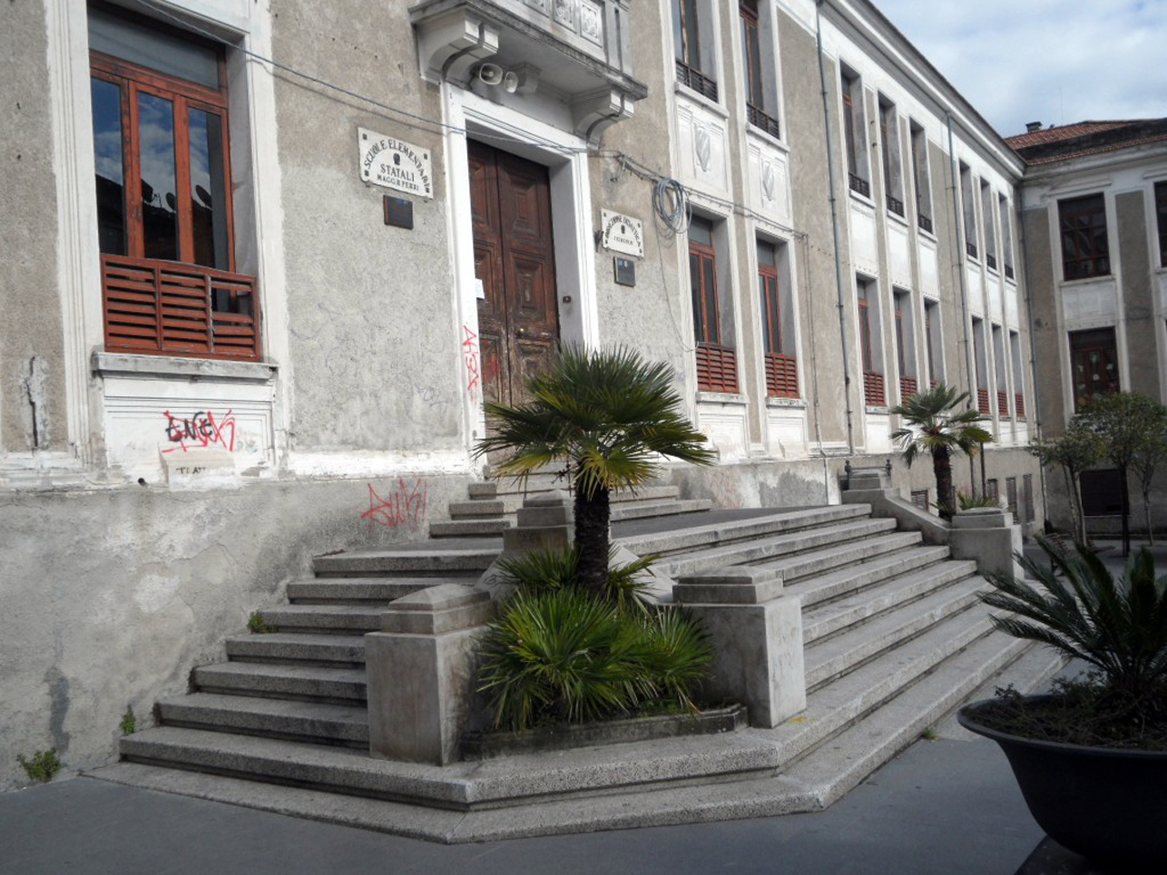 La Scuola «Maggiore Perri»