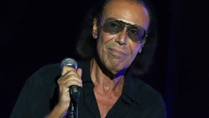 8 marzo, Venditti chiama Fiorello: "Auguri a tutte le donne del mondo" - Video