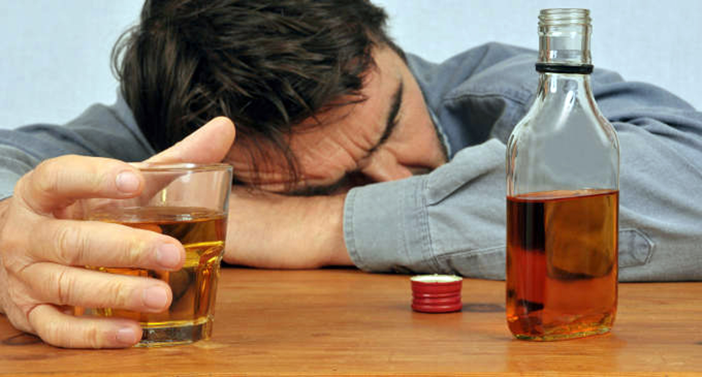 alcool-dipendenza-da-alcool-cause-e-fattori-di-rischio-e-possibili-ricadute-3
