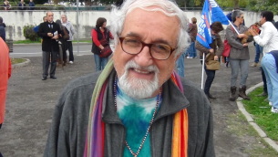 Padre Alex Zanotelli, missionario comboniano