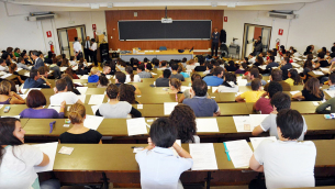 Esame di ammissione alla facoltà di medicina all'università statale di  Milano