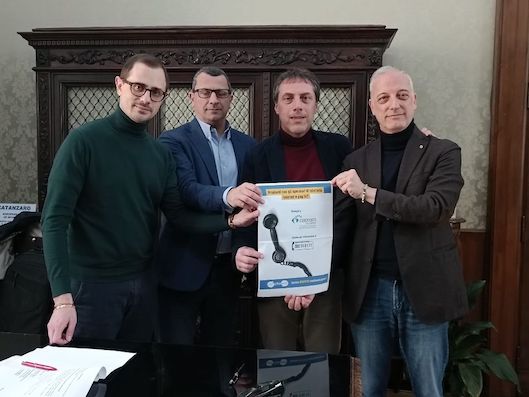 azzarito-cannnella-correggia-fiorita-scarpino