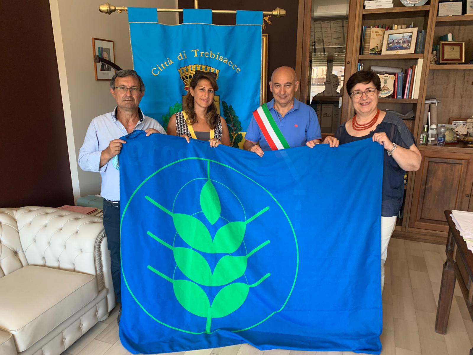 cs-trebisacce-e-di-nuovo-bandiera-spighe-verdi