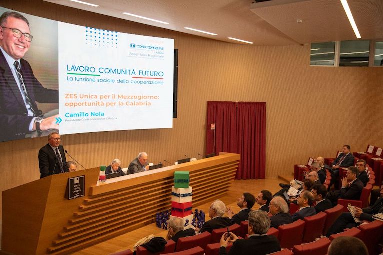 camillo-nola-presidente-confcooperative-calabriau
