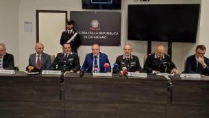 conferenza-stampa-operazione-glicine-1080x630