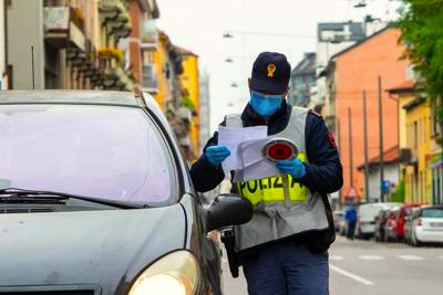 coronavirus_controlli_polizia_fg