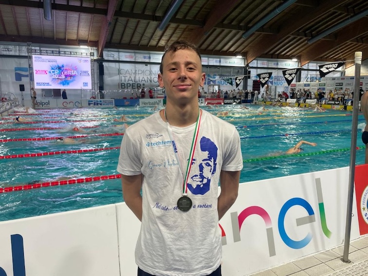 daniel-lico-arvalia-nuoto-lamezia-bronzo