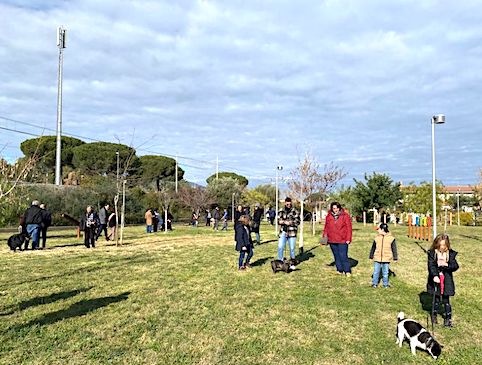 inaugurazione-area-sgambamento-cani-roseto-c-s-1
