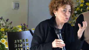 Angela Tecce