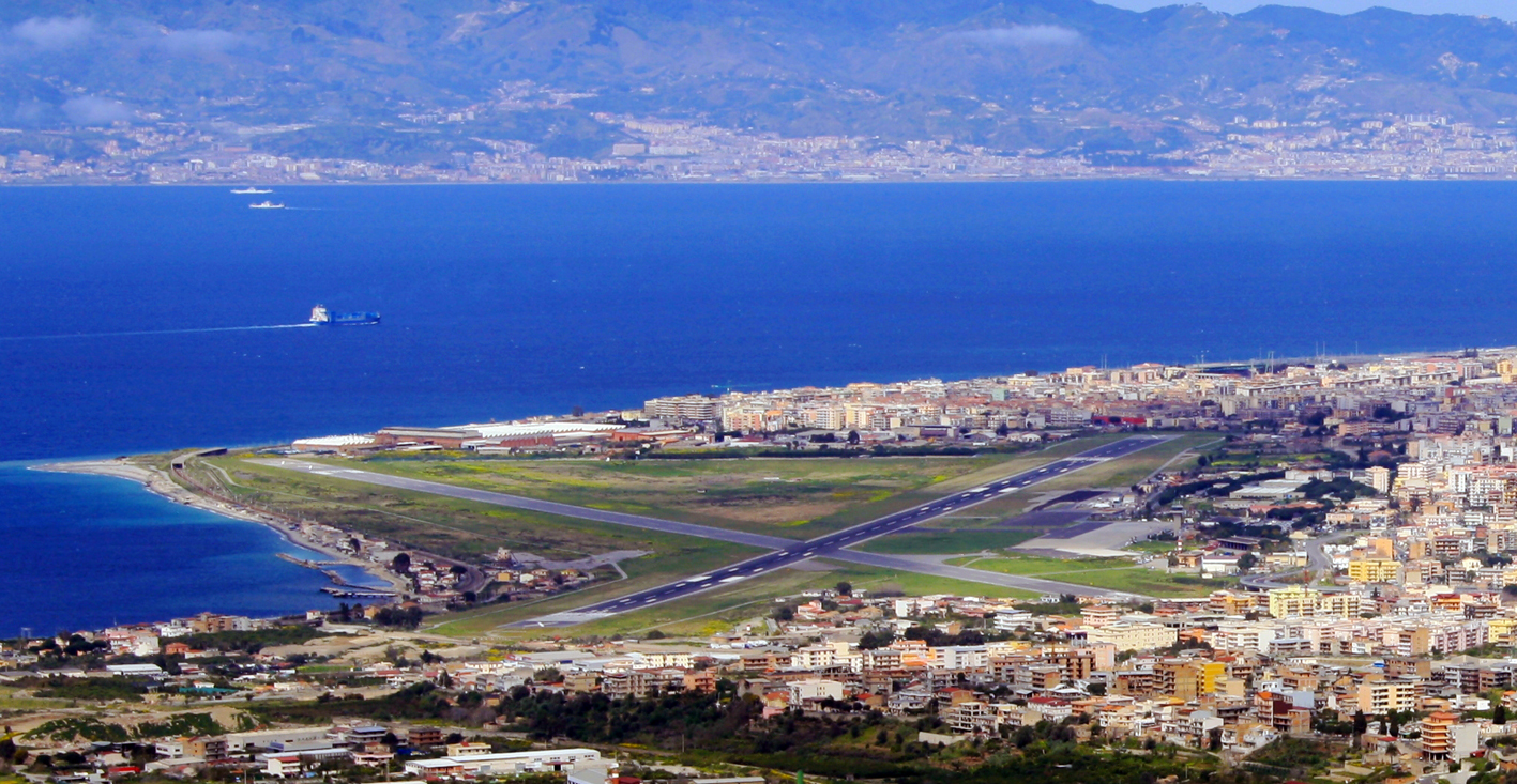 Veduta panoramica dell'aeroporto «Tito MInniti»