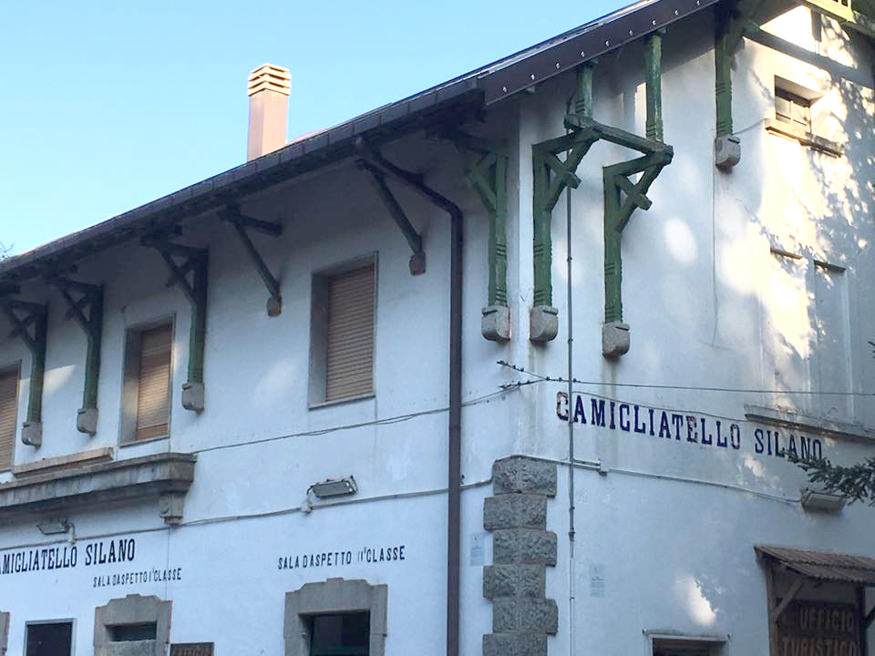 STAZIONE FERROVIARIA DI CAMIGLIATELLO SILANO