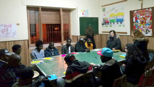 un-momento-del-corso-di-alfabetizzazione-a-oppido-mamertina1
